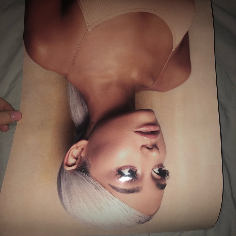 Sweetener album poster!!!